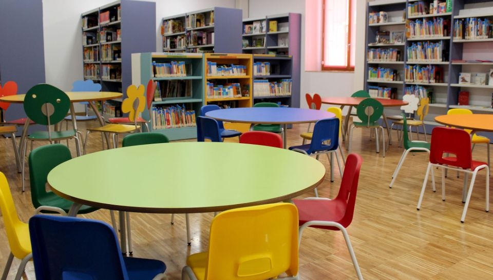 https://denia.net/public/Image/2021/1/sala-lectura-infantil-biblioteca-denia_forCrop.jpg